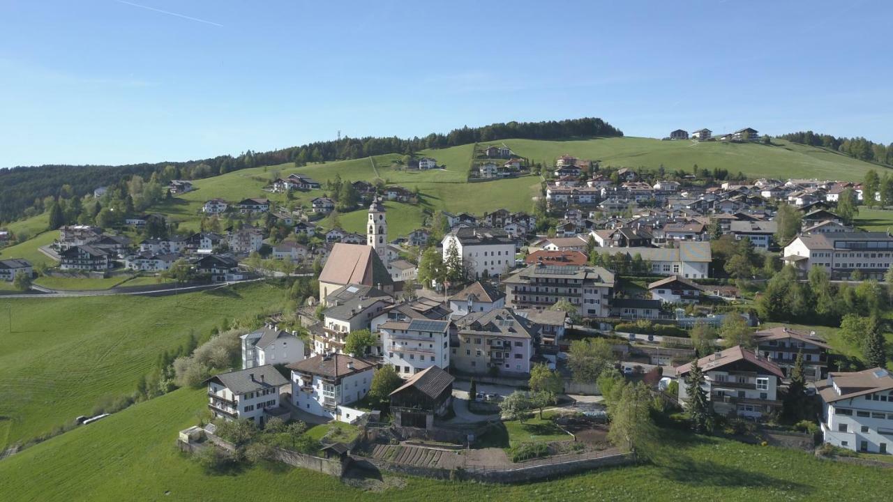 Gasthof Pension Roessl Nova Ponente Kültér fotó