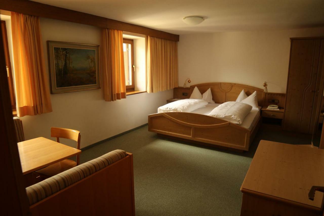 Gasthof Pension Roessl Nova Ponente Kültér fotó